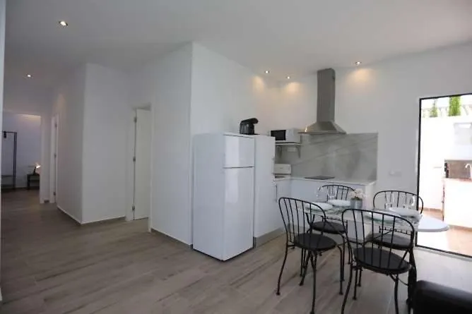 Apartamentos La Mar Sala Piscina Compartida Conil De La Frontera 0*,  España